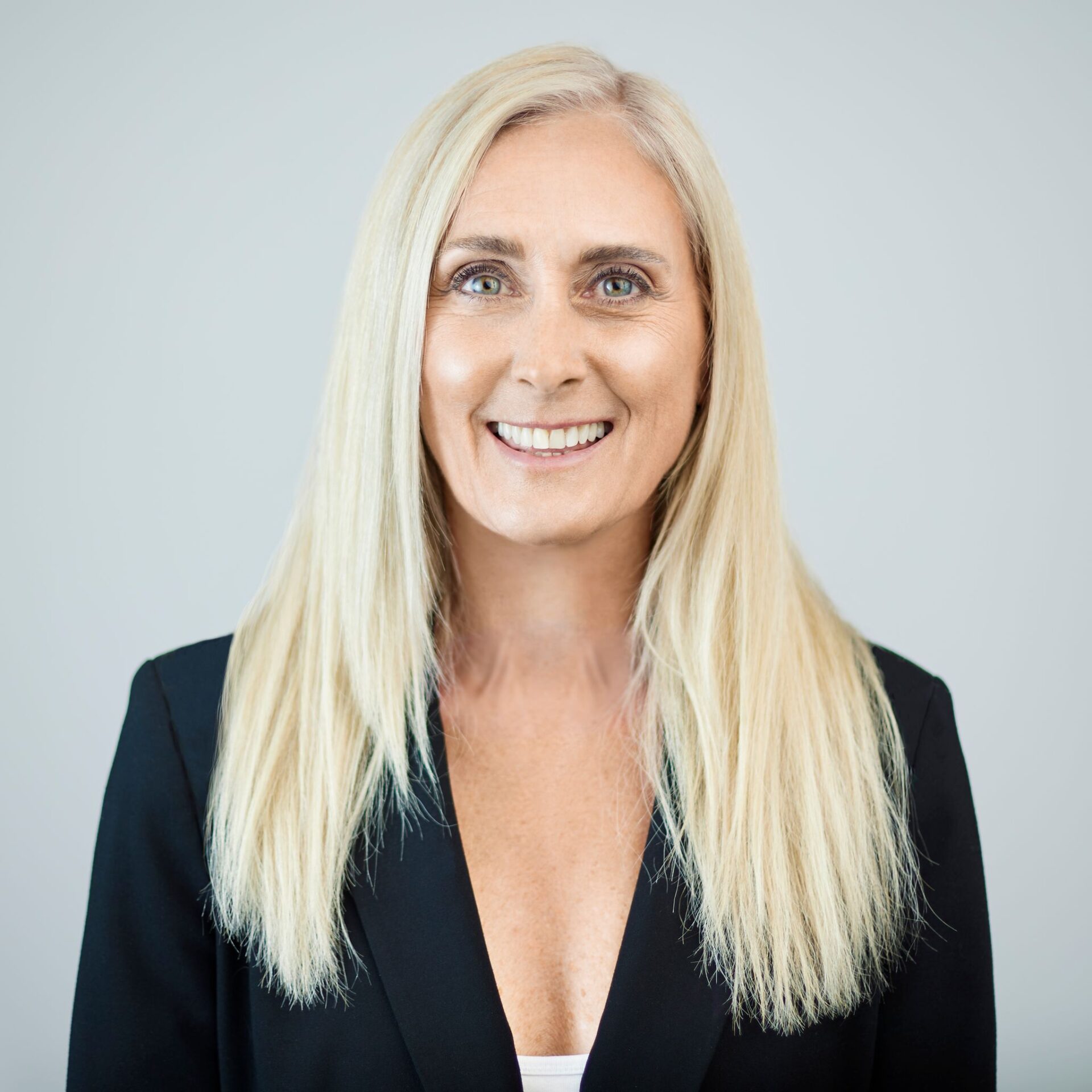 Headshot of Cindy Edington.